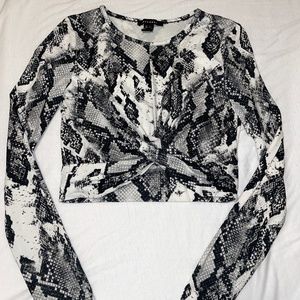 Snakeskin cropped long sleeve